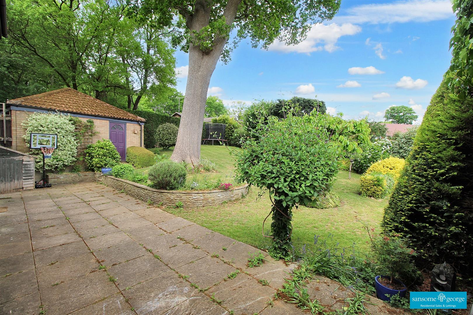 Huscarle Way, Tilehurst, Reading